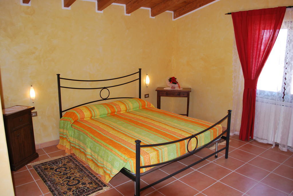 Agriturismo La Valle Di Ceri Cerveteri Chambre photo